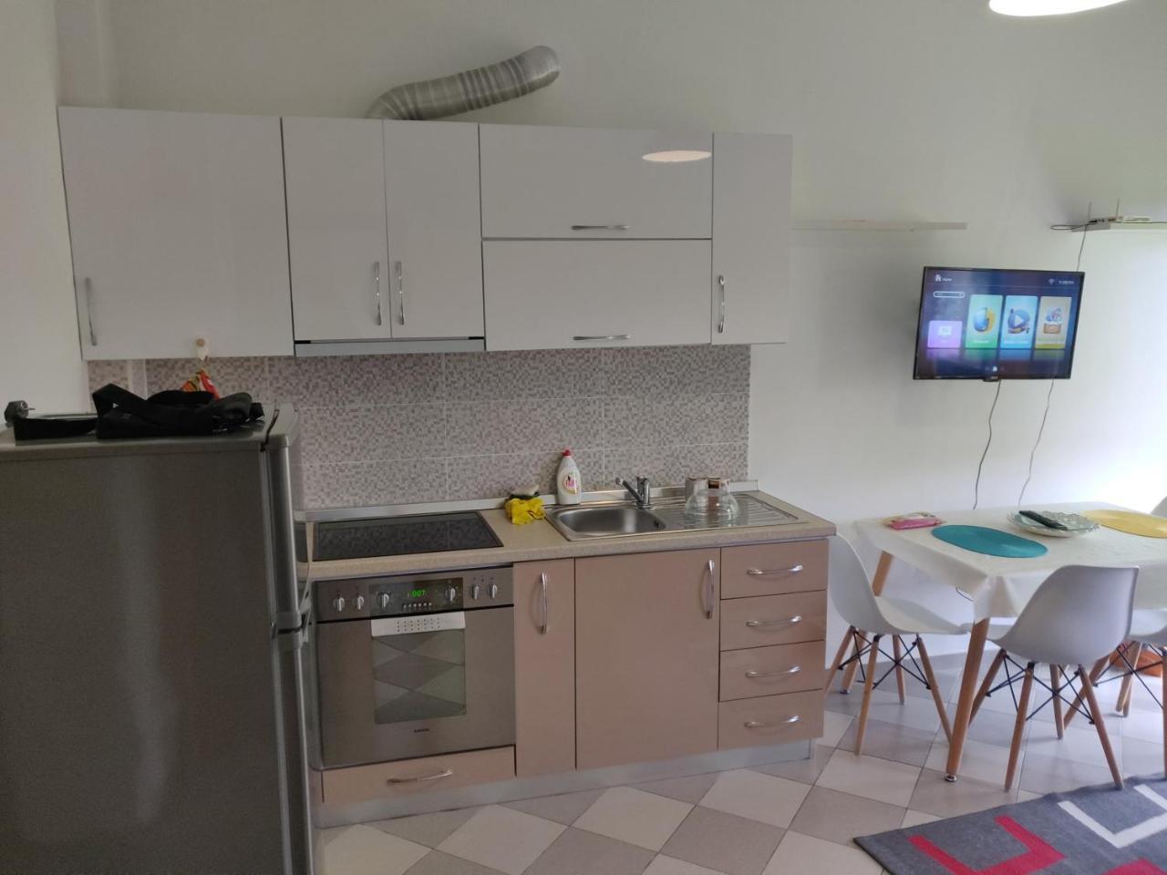 Lovely Apartment 格勒姆 外观 照片